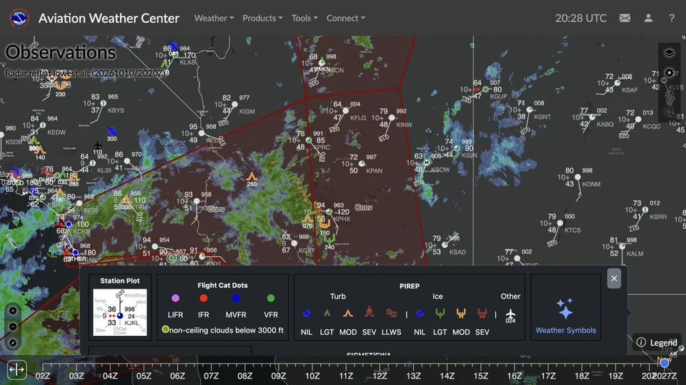 AWC observation map over Arizona with radar and station plots; the open legend identifies flight categories and pilot reports.